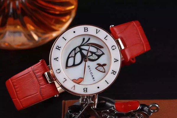 ブルガリ時計正面デザイン